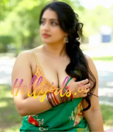 Housewife call girl in gurugram